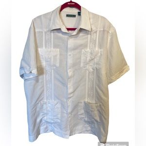 Cubavera Mens Shirt. Size Large.